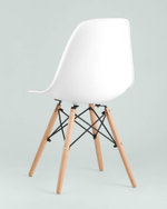 Стул Eames DSW белый