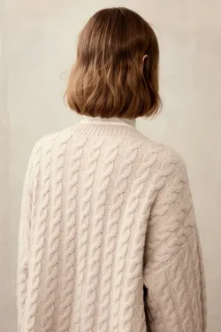 Свитер с косами ((Вечер у камина)), бежевый