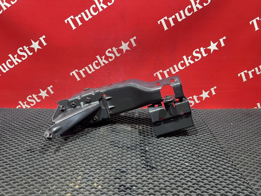 Кронштейн проводки 2021 г