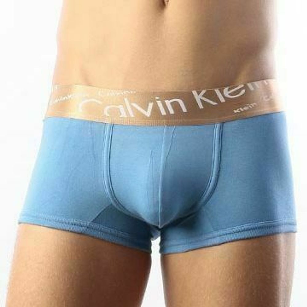 Мужские трусы боксеры голубые с косой золотой  резинкой Calvin Klein  Italics Boxer Blue CK04113