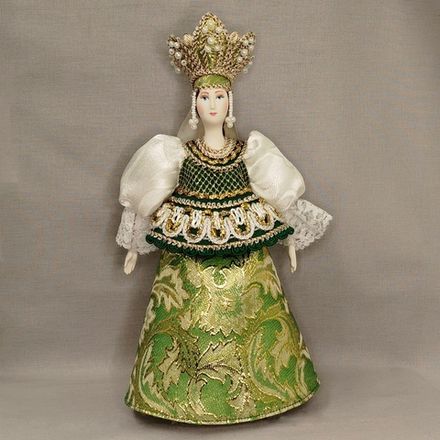 Сувенирная кукла в костюме невесты Архангельской губернии