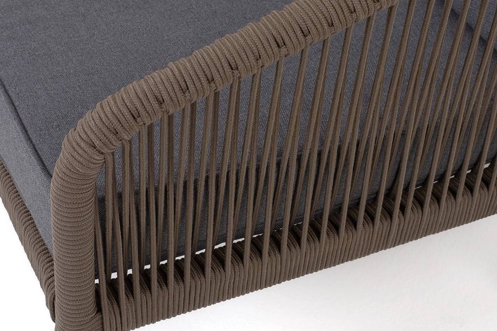 "Канны" диван 3-местный плетеный из роупа, каркас алюминий коричневый (RAL8016) муар, роуп коричневый круглый, ткань темно-серая 027