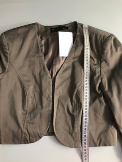 Жакет Bpc лаконичный, визуально на 44 размер