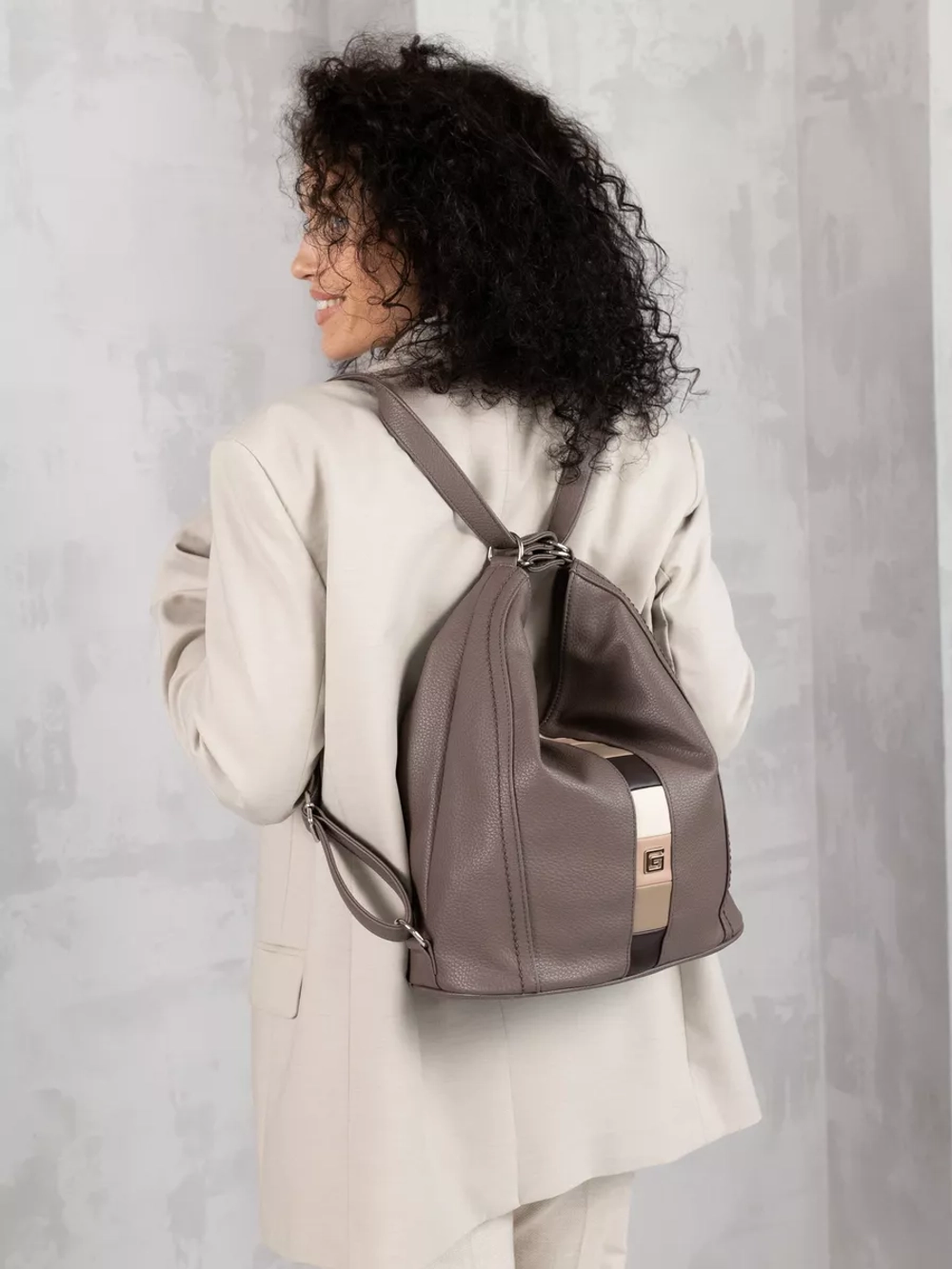 Сумка рюкзак большая через плечо трансформер