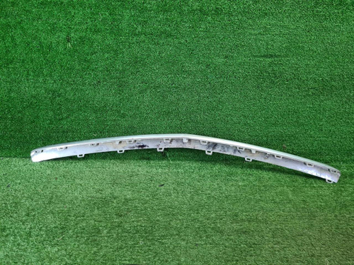 Молдинг переднего бампера Mercedes A W177 (18-22)