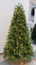 Елка с гирляндой встроенной «Юлия» (Литая хвоя) 250 см / 2,5 м