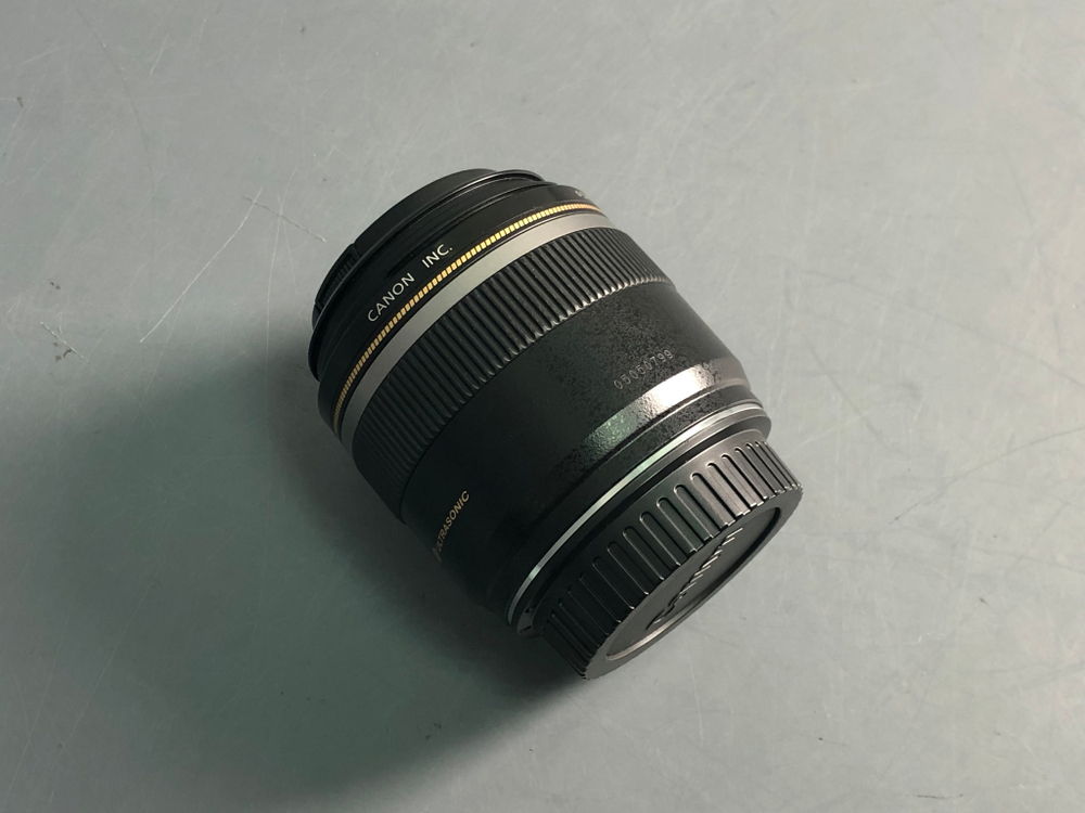 Canon EF-S 60mm 2.8 Macro USM