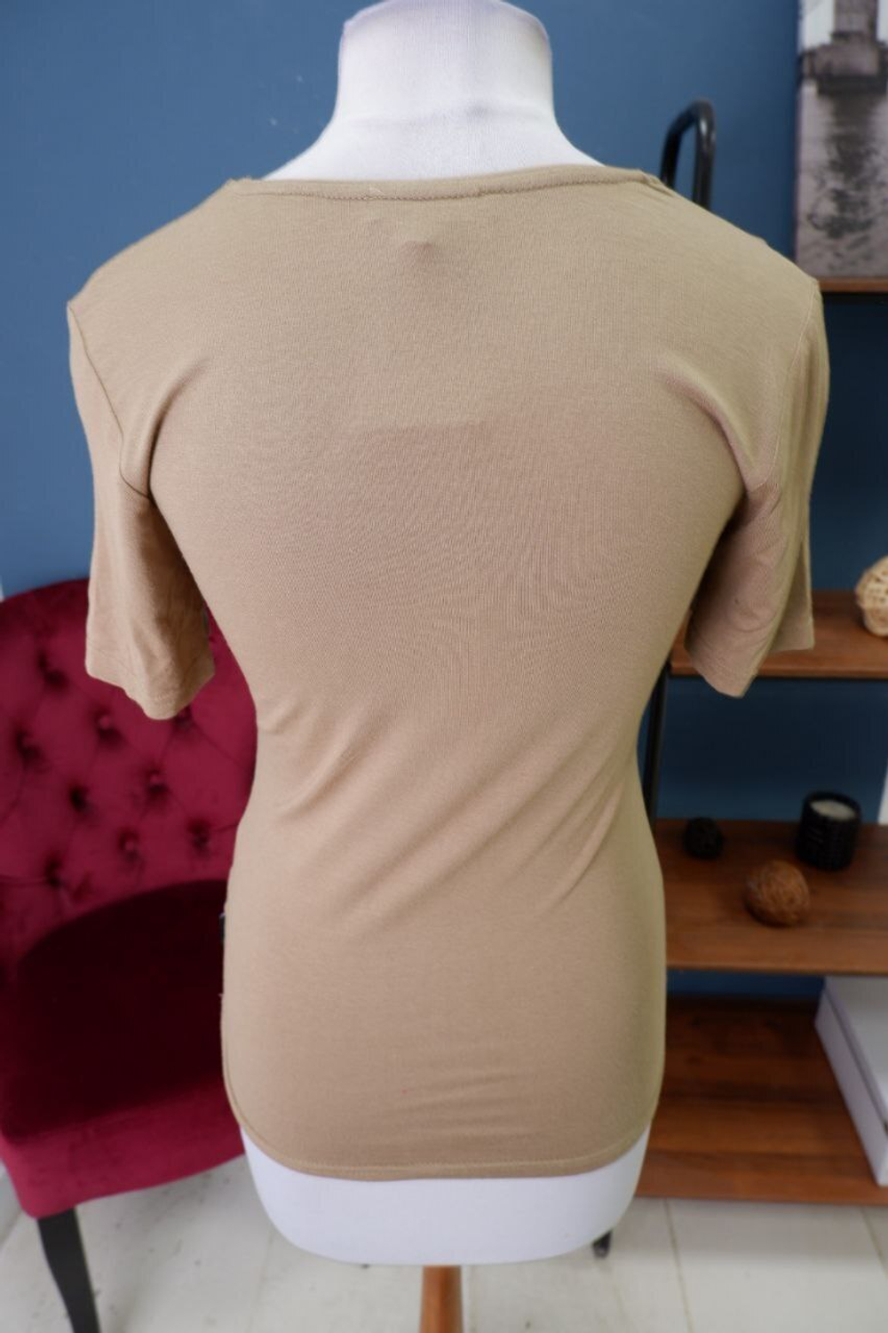 Футболка Pezzo из вискозы 42 размер