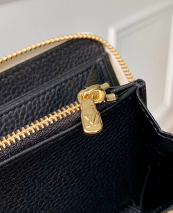 Louis Vuitton Zippy Wallet
