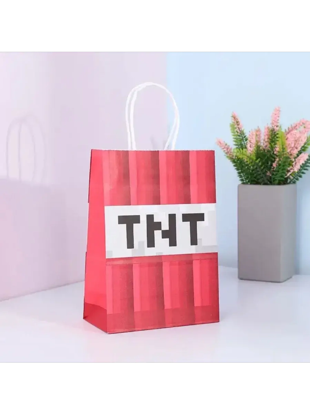 Пакет подарочный TNT