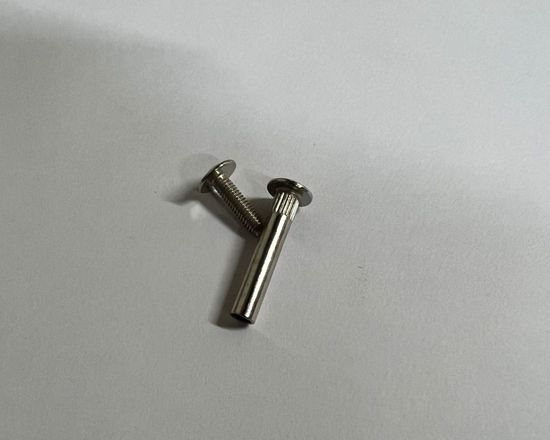 Стяжка межсекционная М4*30