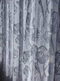 Тюль в гостиную INVA жаккард с рельефным рисунком "Пионы" 240х200/белый