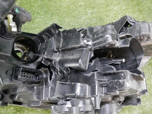 Битая Фара правая Skoda Rapid 2 (2020-н.в.) LED