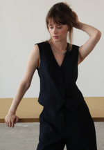 Жилет короткий