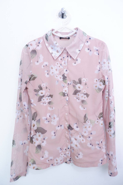 Рубашка Lime с цветами, крой по фигуре 44 размер