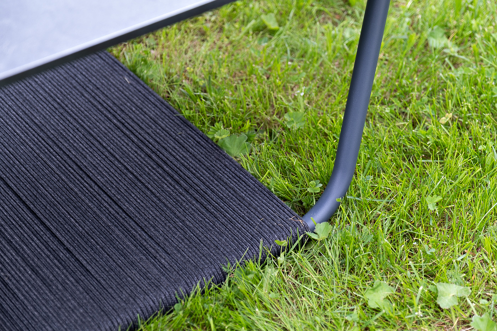 "Гранада" лаунж-зона из алюминия со столиком из HPL