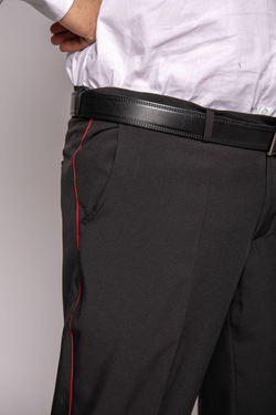 Брюки форменные казачьи чёрные с красными лампасами 42 размер XS 158 164