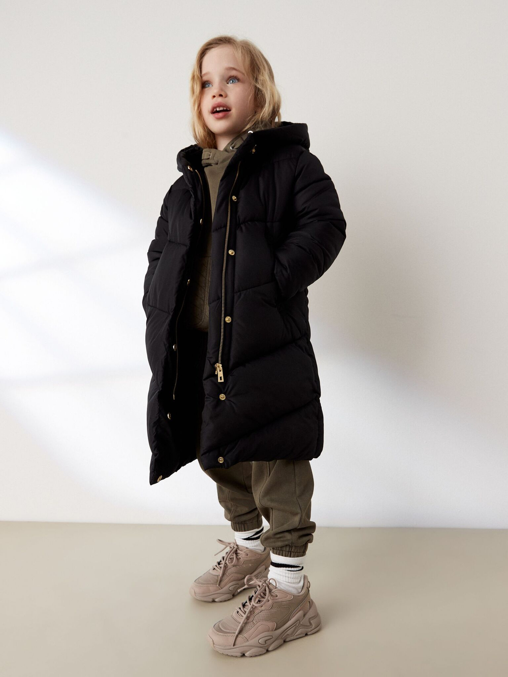 Куртка утепленная с капюшоном для девочки Next D38-574, Черный