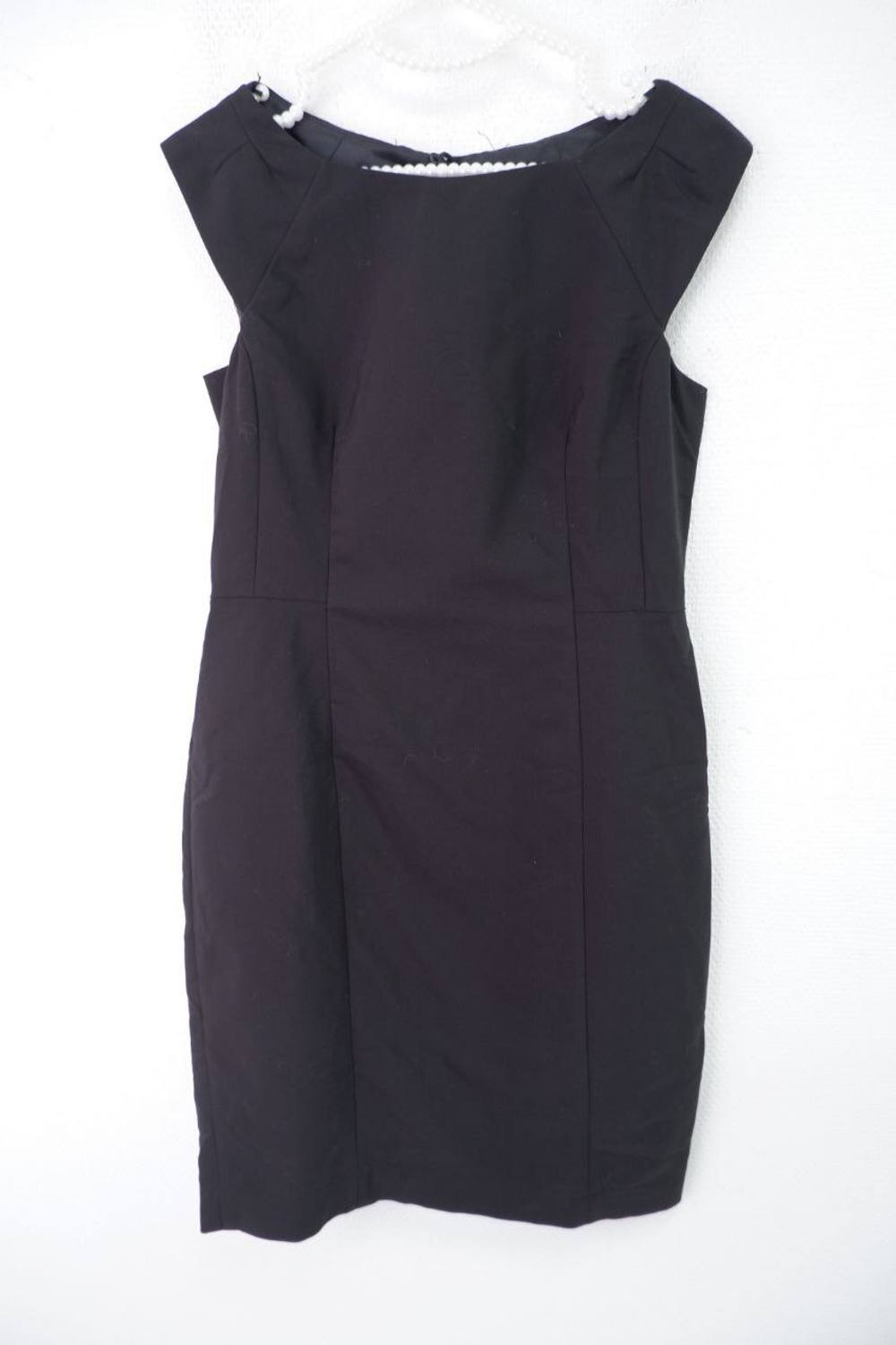 Платье H&M лаконичное 38 размер