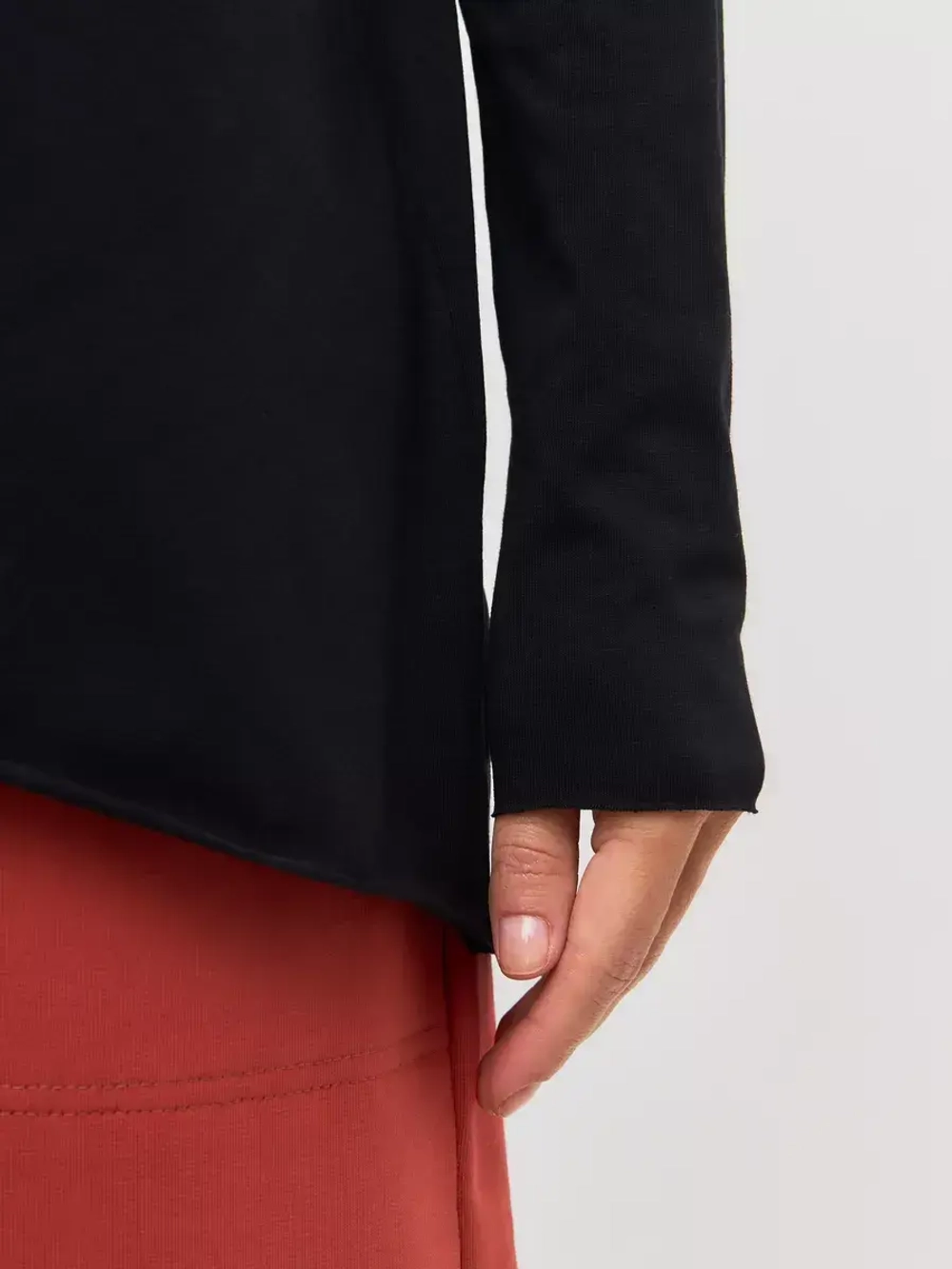 Лонгслив оверсайз