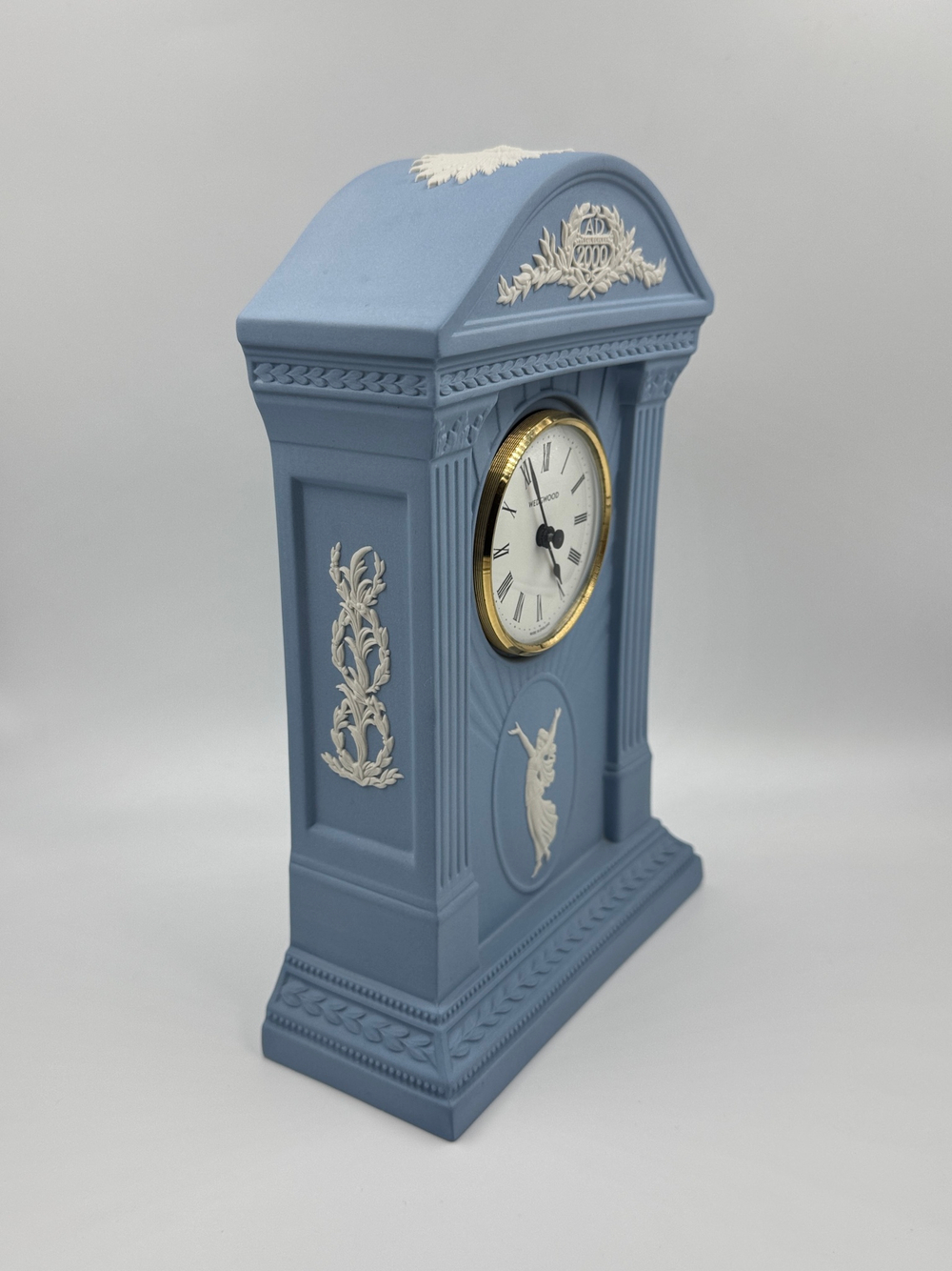 Часы Wedgwood Миллениум