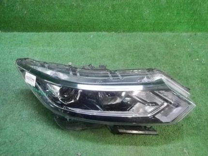 Битая Фара правая Nissan Qashqai 2 j11 (17-23) галоген