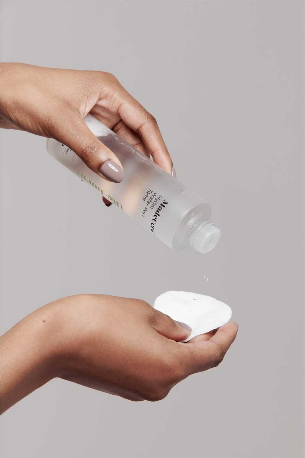 SKINRx LAB MadeCera Hydro Water Peel - Мягко отшелушивающий тоник для жирной и проблемной кожи /   155  ml  / GTIN 8809501971138