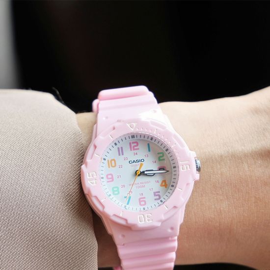 Наручные часы Casio Collection LRW-200H-4B2VDF