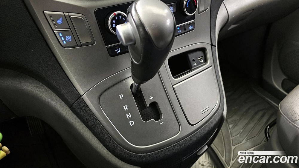 Hyundai The New Grand Starex Van 5인승 (06.2020)
