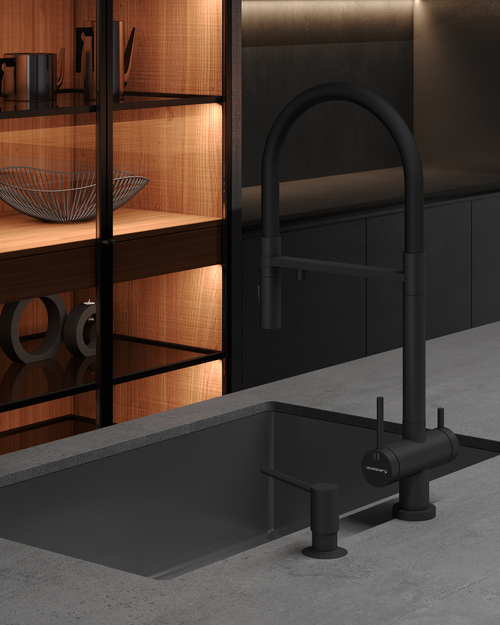 Смеситель для кухни Abelsberg Venta IXF73979MB c гибким изливом и возможностью подключения фильтра для воды, цвет вулканический черный