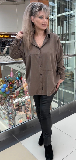 Итальянский блузон-рубашка из микро вельвета в цвете капучино