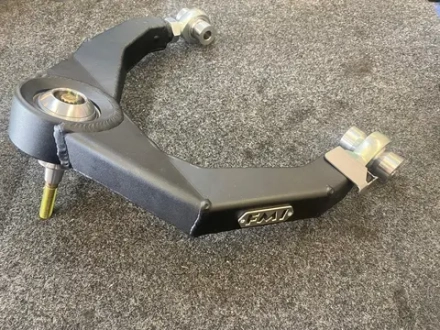 Комплект изготовленных верхних рычагов для Ram TRX 2021-2024+