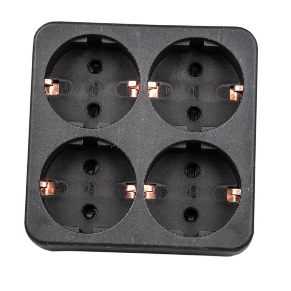 S-GES4-16S BLACK Разветвитель сетевой. с-з. 4 гнезда. 16А. 3500Вт. Черный. ТМ Uniel