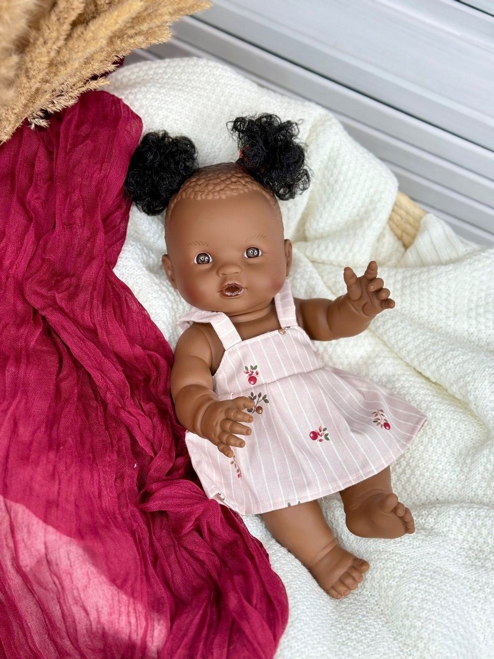 Кукла Manolo Dolls виниловая Michelina 33см (10026)