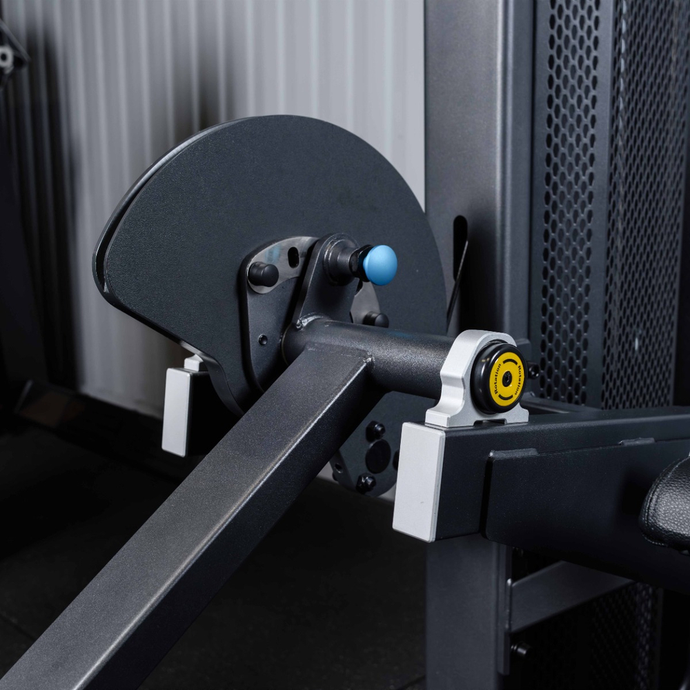 U3002D Разгибание ног сидя. Стек 109 кг