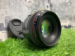 Canon EF 50mm 1.2L USM