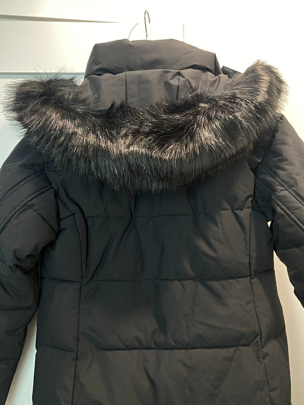 Пуховик DKNY