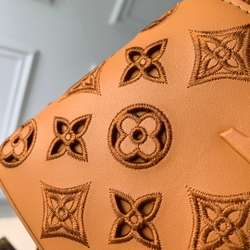 Louis Vuitton Capucines Mini