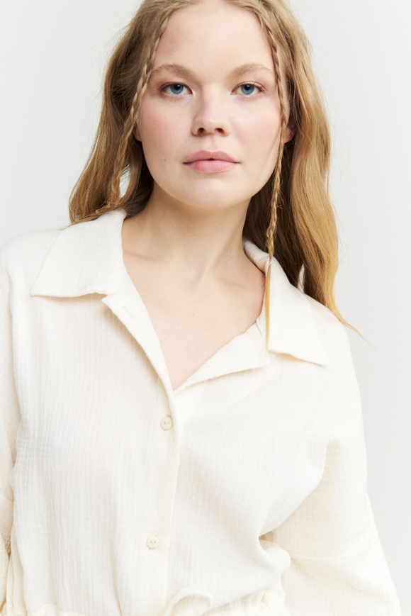 Муслиновая рубашка с кулиской сливочная