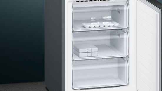 Холодильник Siemens KG39NAX3A