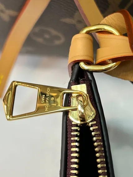 Сумка Louis Vuitton Carry All MM коричневый