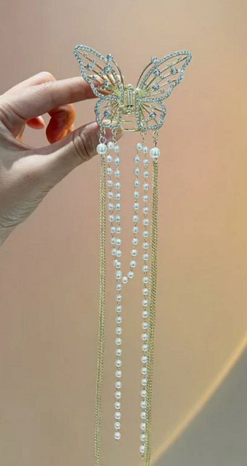 Блестящий краб-бабочка для волос с кисточками со стразами и жемчугом (имитация) . Золото