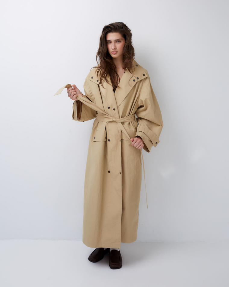 Плащ с кейпом песочный