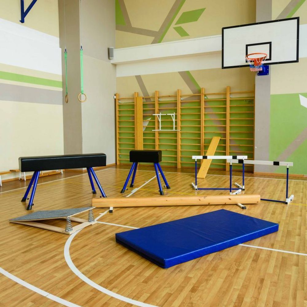 Барьер для легкой атлетики переменной высоты с противовесом (складной)