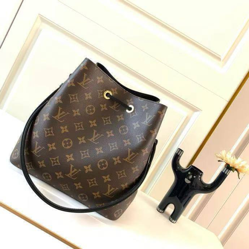 Сумка Louis Vuitton