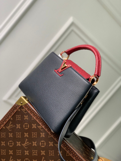 Louis Vuitton Capucines BB
