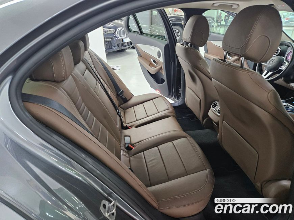 Mercedes-Benz E-Class W213 E300 Avangarde (08.2019)