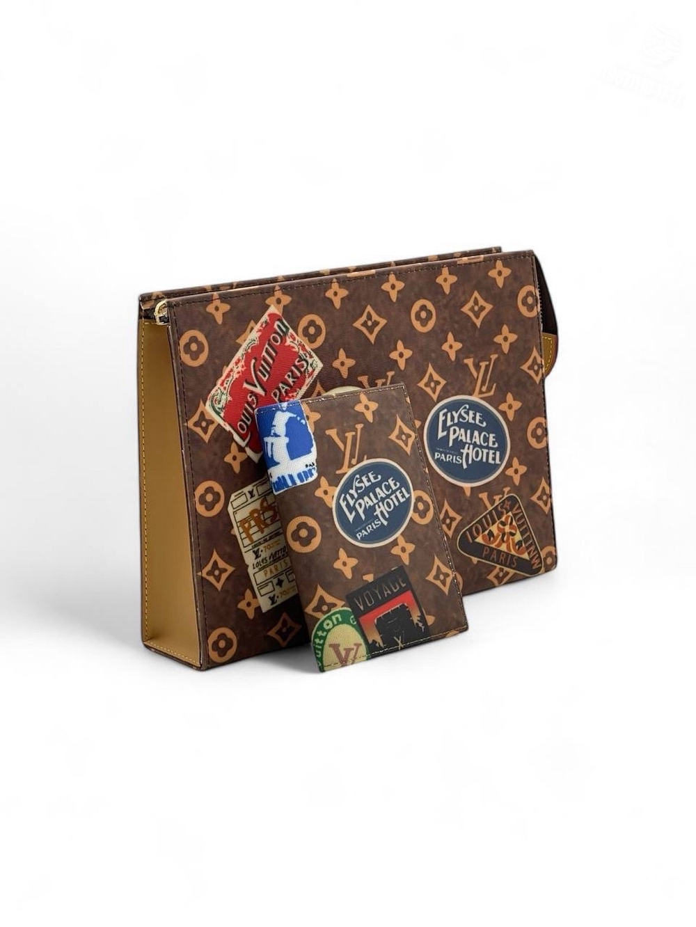 Клатч Louis Vuitton Voyage