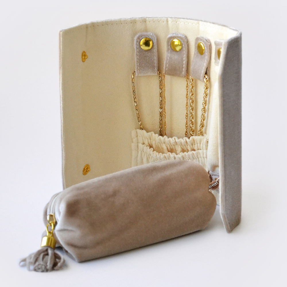 Жёсткий кофр 140x70x70 мм для ювелирных футляров и шкатулок.