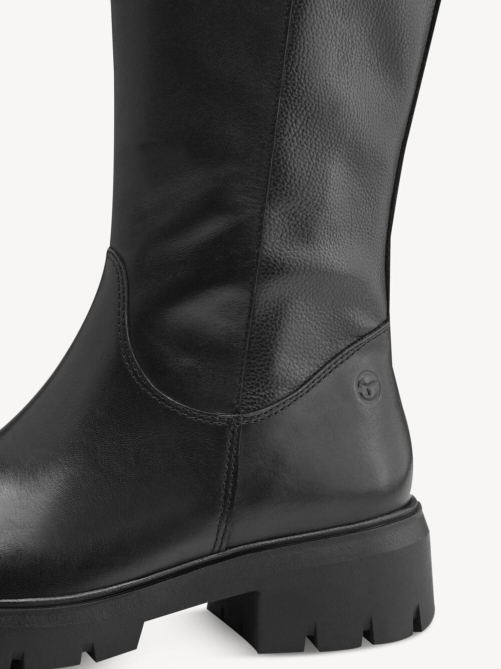 Сапожки демисезонные кожаные Tamaris Comfort XL